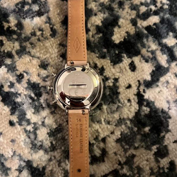 NEW with out box Fossil watch - Picture 2 of 2